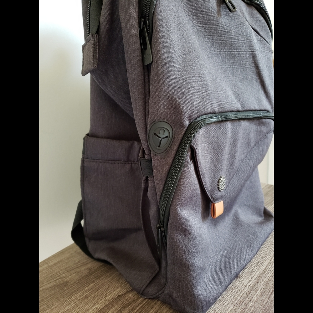Laptop Doctor Style Backpack - Picture 3 of 15